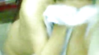 ಬೃಹತ್ ಎದೆಯ ಶ್ಯಾಮಲೆ ಸೆಕ್ಸ್‌ಪಾಟ್ ಅವಳ ನೆನೆಯುವ ಮಾಂಸಭರಿತ ಕಂಟ್ ಫಕ್ಡ್ ನಾಯಿಯನ್ನು ಪಡೆಯುತ್ತದೆ